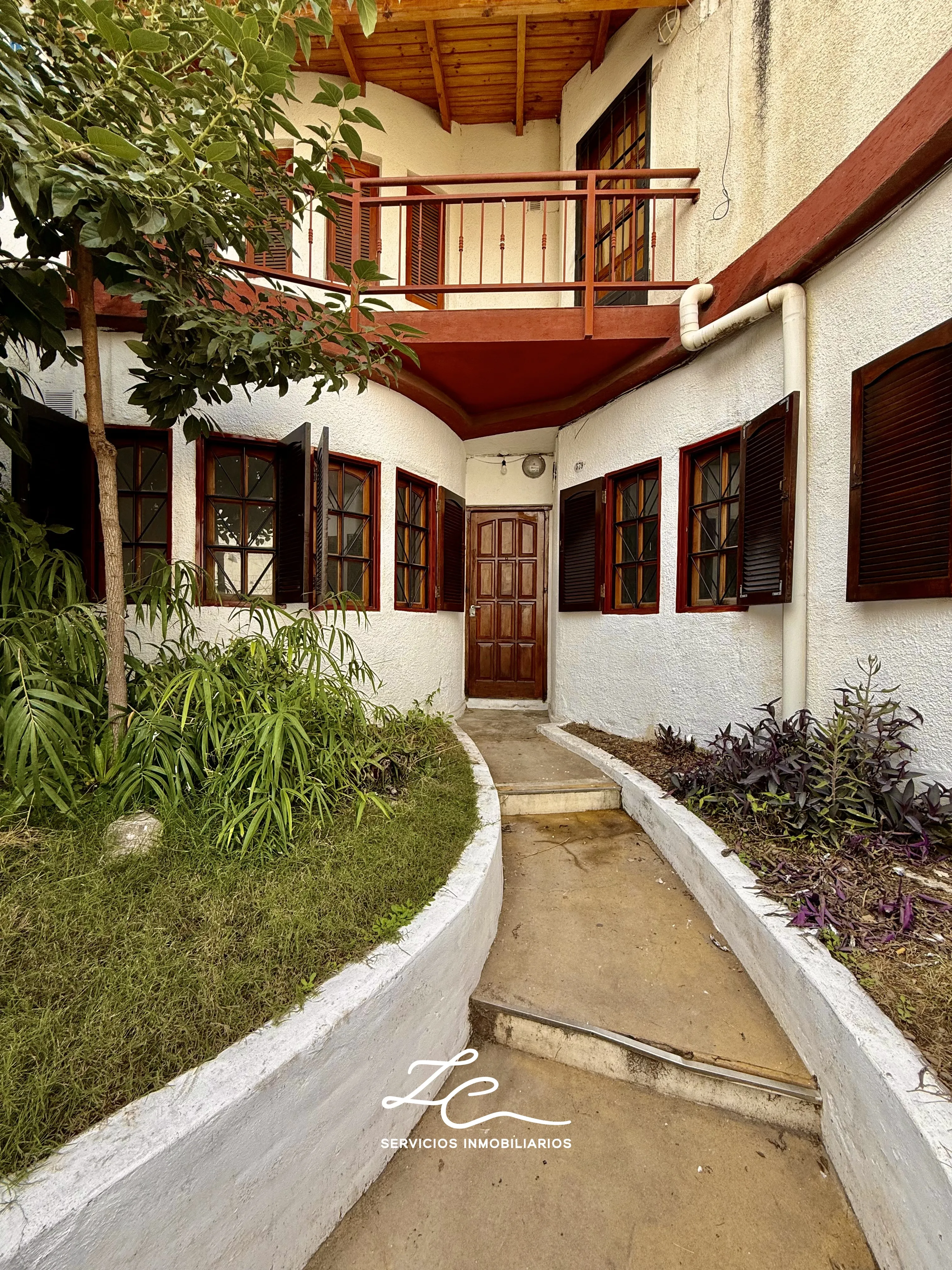 SE VENDE CASA 3 DORMITORIOS Barrio Güemes