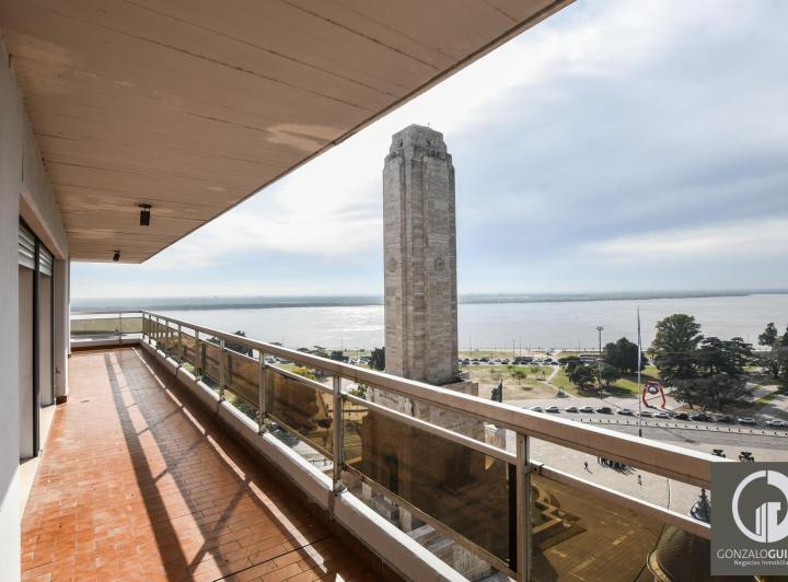 Departamento · 250m² · 8 Ambientes · 1 Cochera