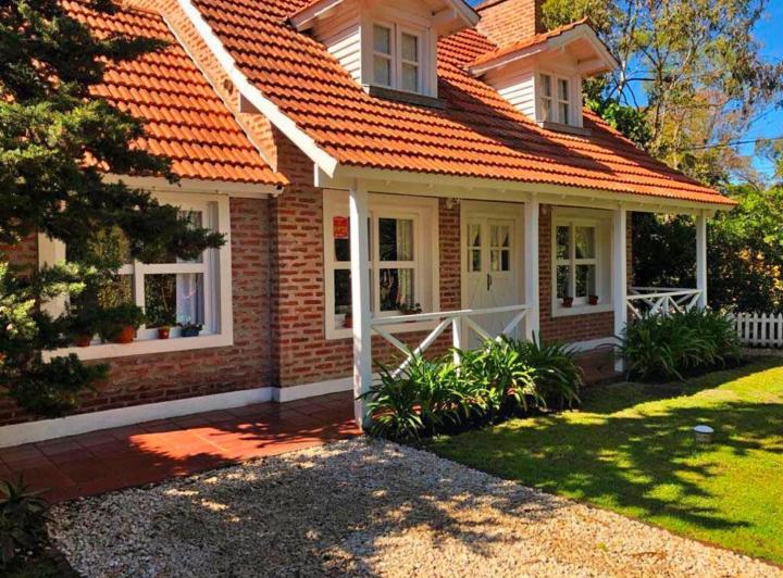 Casa · 150m² · 3 Ambientes · 1 Cochera