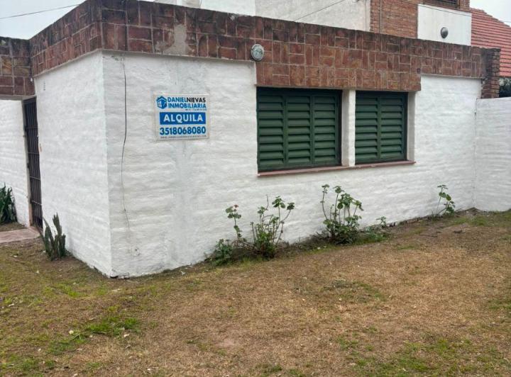 Casa · 60m² · 4 Ambientes · 1 Cochera