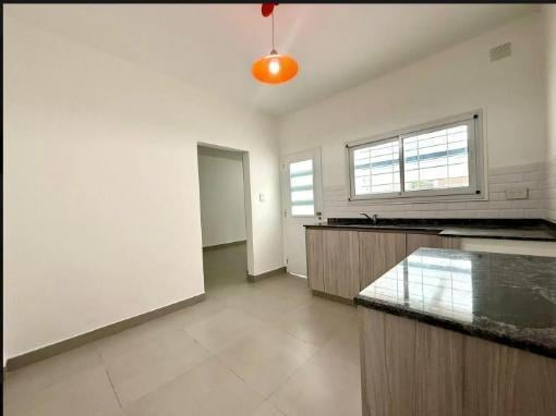 Casa · 83m² · 3 Ambientes · 1 Cochera