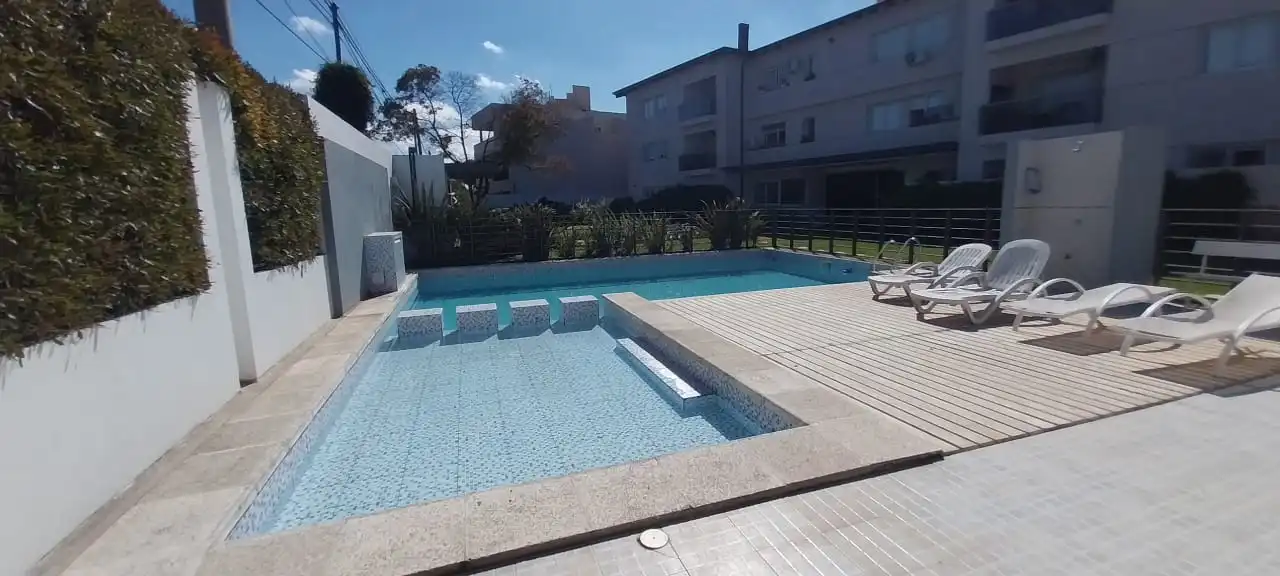 Tejas Residencial - Dpto 3 Dorm PB con Patio  propio y Cochera