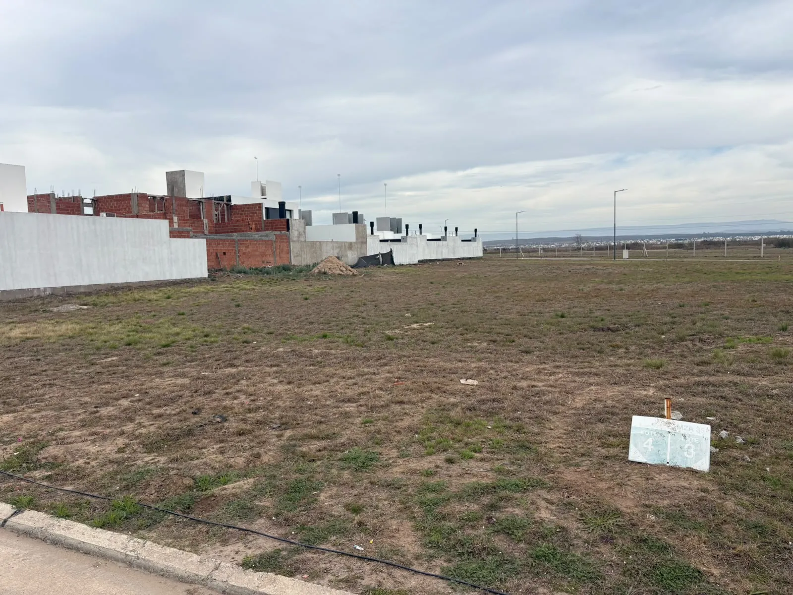 OPORTUNIDAD LOTE APTO DUPLEX POSIBLIDAD DE FINANCIACION