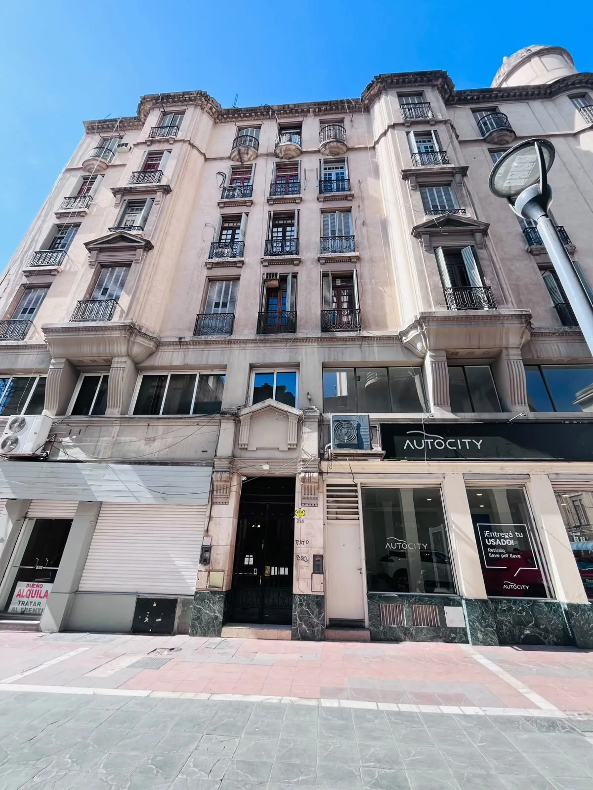 ALQUILER EXCLUSIVO SEMIPISO SEÑORIAL DE 150 M EN PLENO CENTRO IDEAL VIVIENDA, PROFESIONALES O COMBINADO.