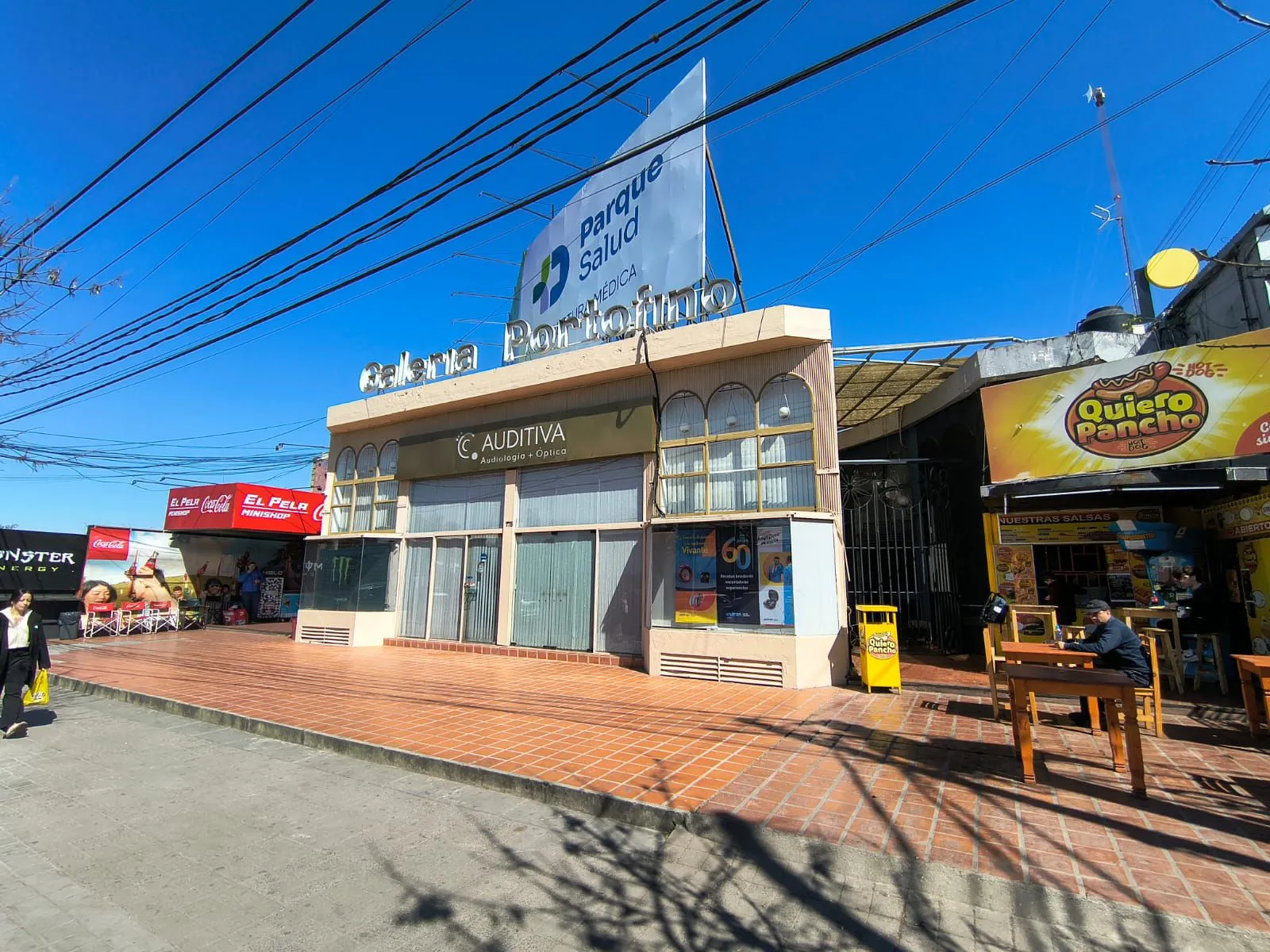 LOCAL EN VENTA CERRO DE LAS ROSAS