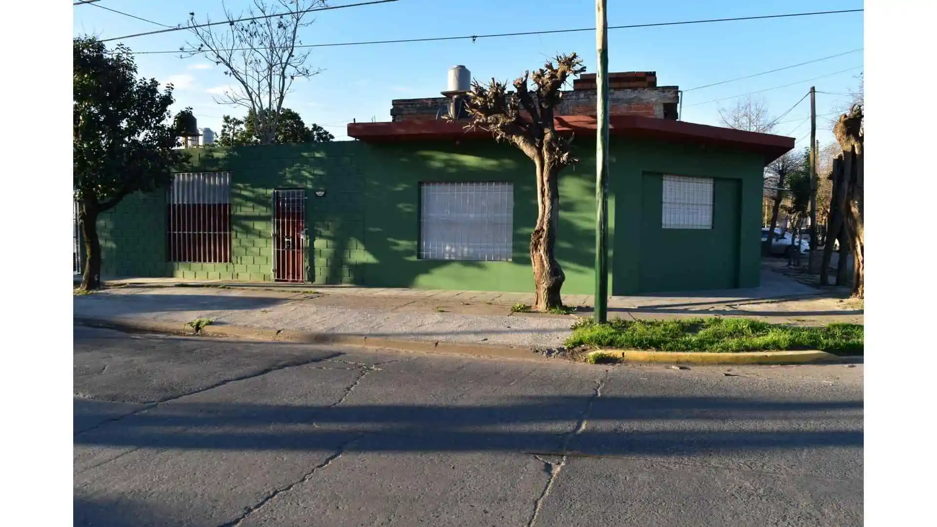 Casa en alquiler Ituzaingo dos dormitorios.