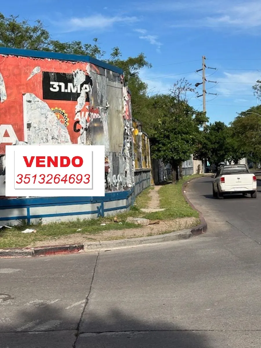 3349 m2 VILLA CABRERA A 100 MTS DE AVDA CARAFFA 2100