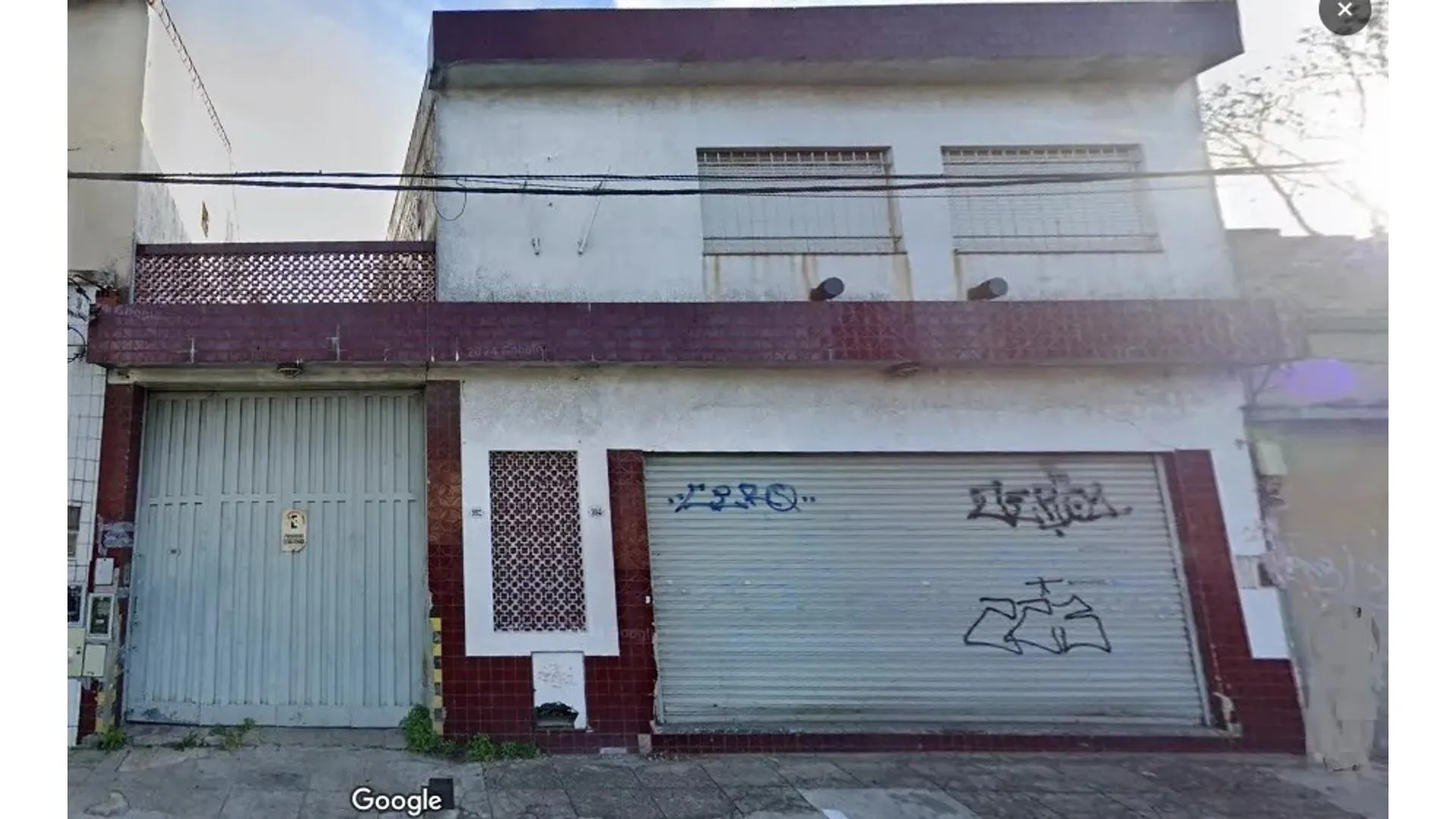 LOCAL + DEPOSITO+ OFICINAS