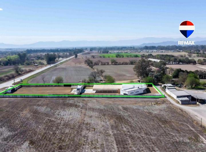 Local comercial · 800m²