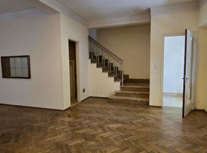 Casa · 227m² · 5 Ambientes · 1 Cochera