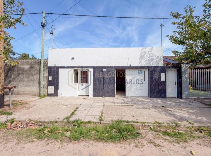 Casa · 172m² · 4 Dormitorios · 1 Cochera