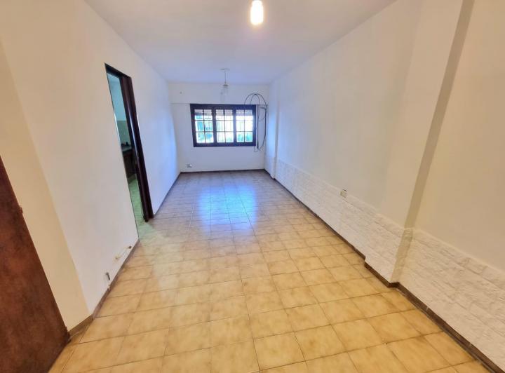 Departamento · 72m² · 4 Ambientes · 1 Cochera