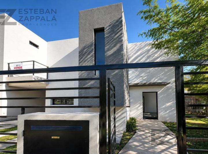 Departamento · 140m² · 3 Ambientes · 2 Cocheras