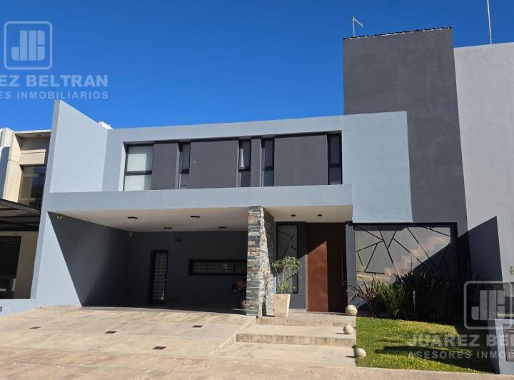 Casa · 247m² · 6 Ambientes · 2 Cocheras