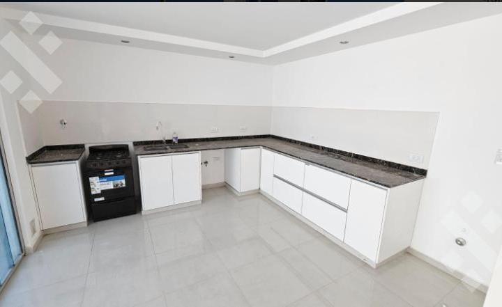 PH · 170m² · 4 Ambientes · 1 Cochera