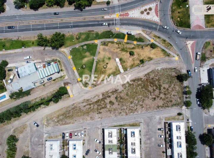 Terreno · 2394m²
