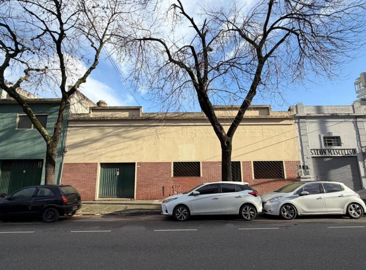 Terreno · 232m²