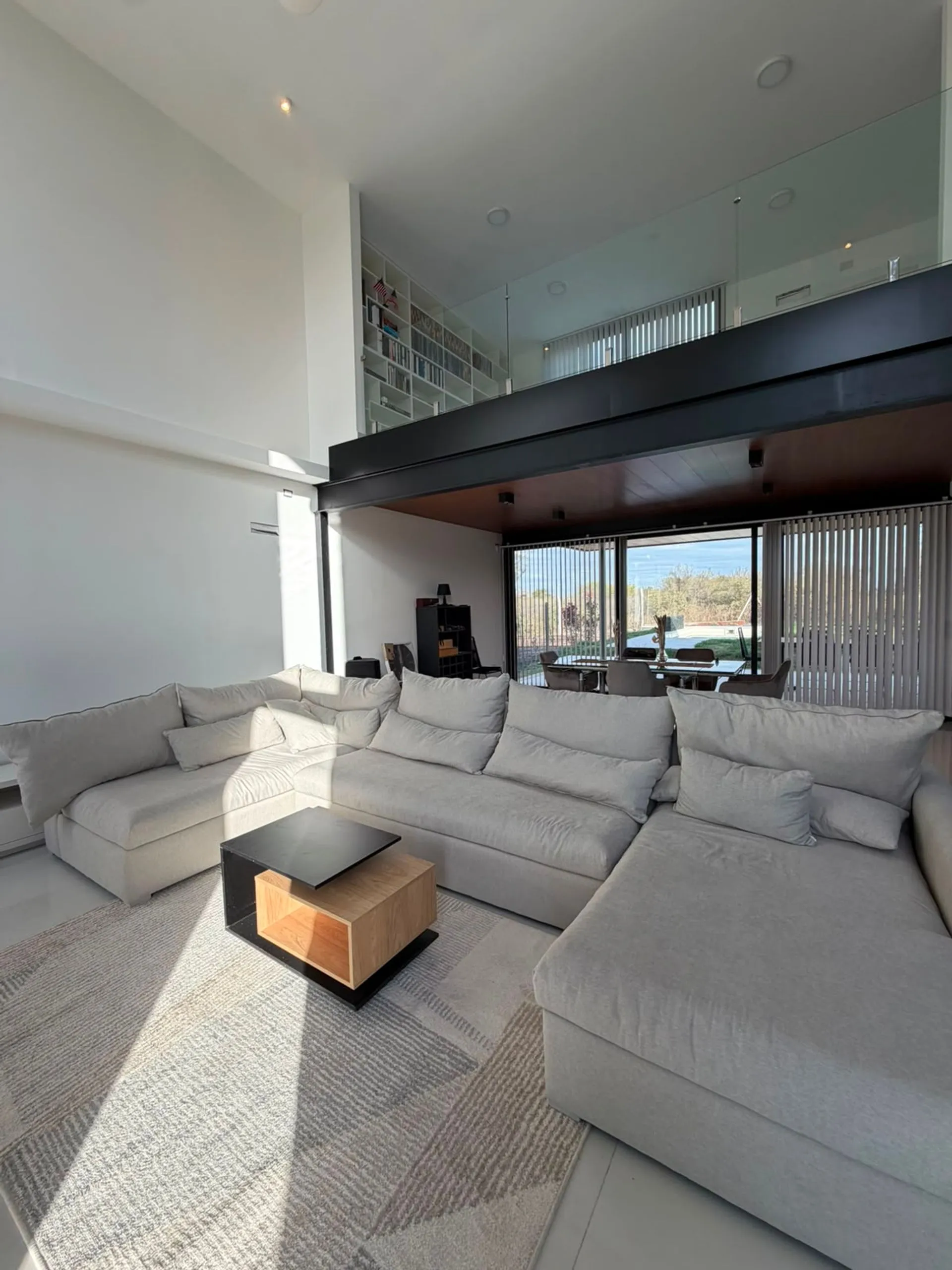 CASA EXCLUSIVO COUNTRY EL TERRON MENDIOLAZA CORDOBA 4 DORMI PILETA GRAN JARDIN A ESTREVAR VENTA