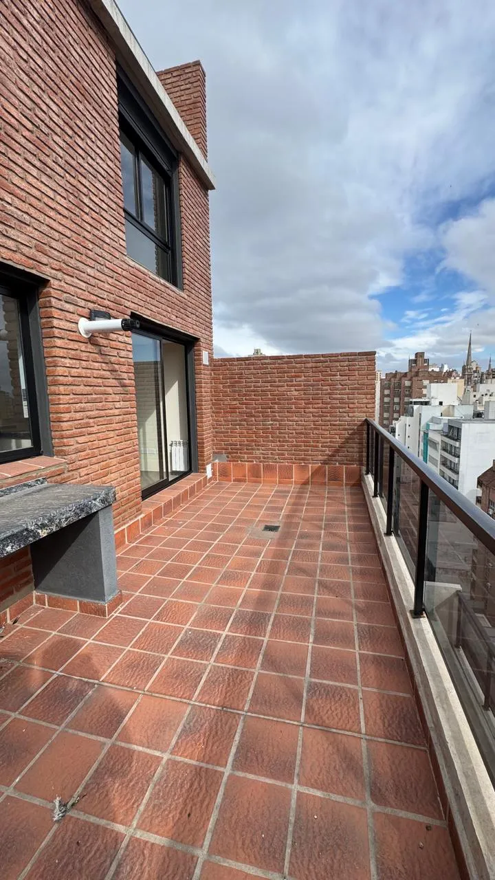 DEPARTAMENTO EN VENTA 1 DORMITORIO CON TERRAZA PROPIA Y ASADOR -EDIFICIO REGGIA 7 – NUEVA CÓRDOBA