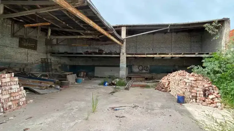 B° SAN VICENTE- SAN JERONIMO AL 2100 - ALQUILER DE LOCAL O COCHERAS MUY AMPLIO