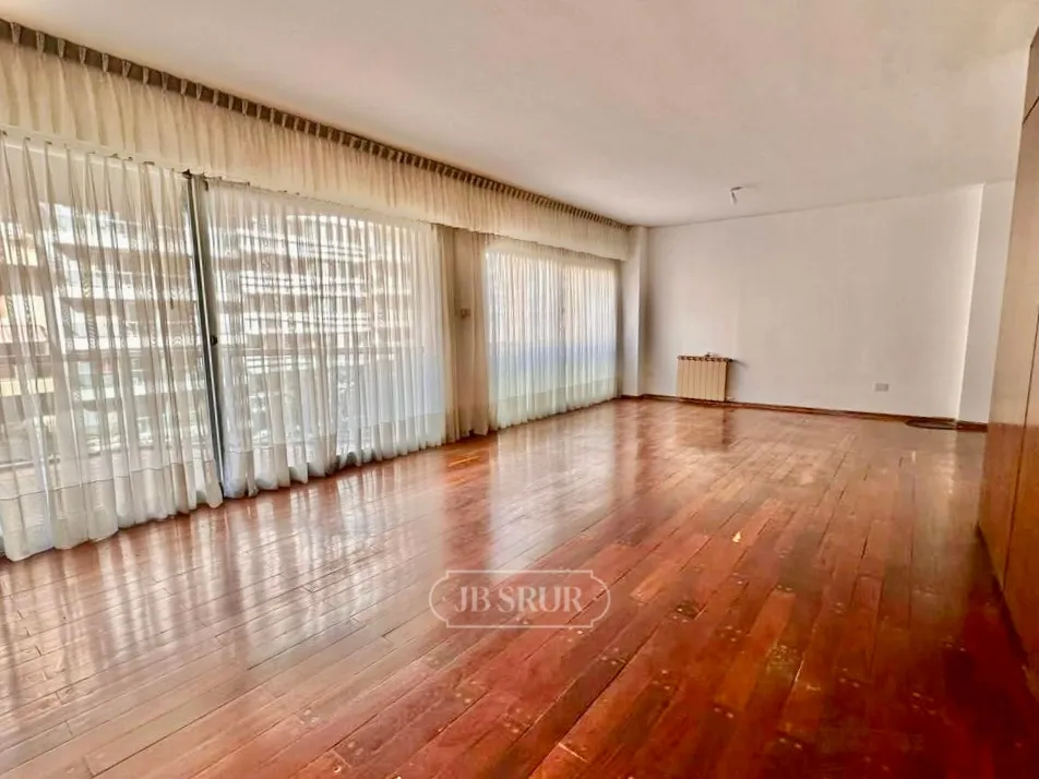 Departamento en Venta de 3 Dormitorios en Nueva Córdoba