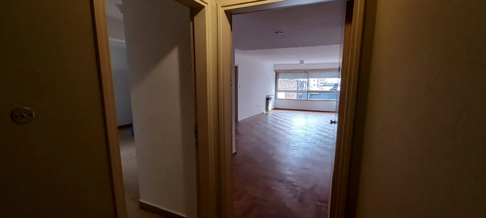 Bº NUEVA CORDOBA   3 dormitorios, 2 baños y dependencia servicio (Baño y dormitorio)