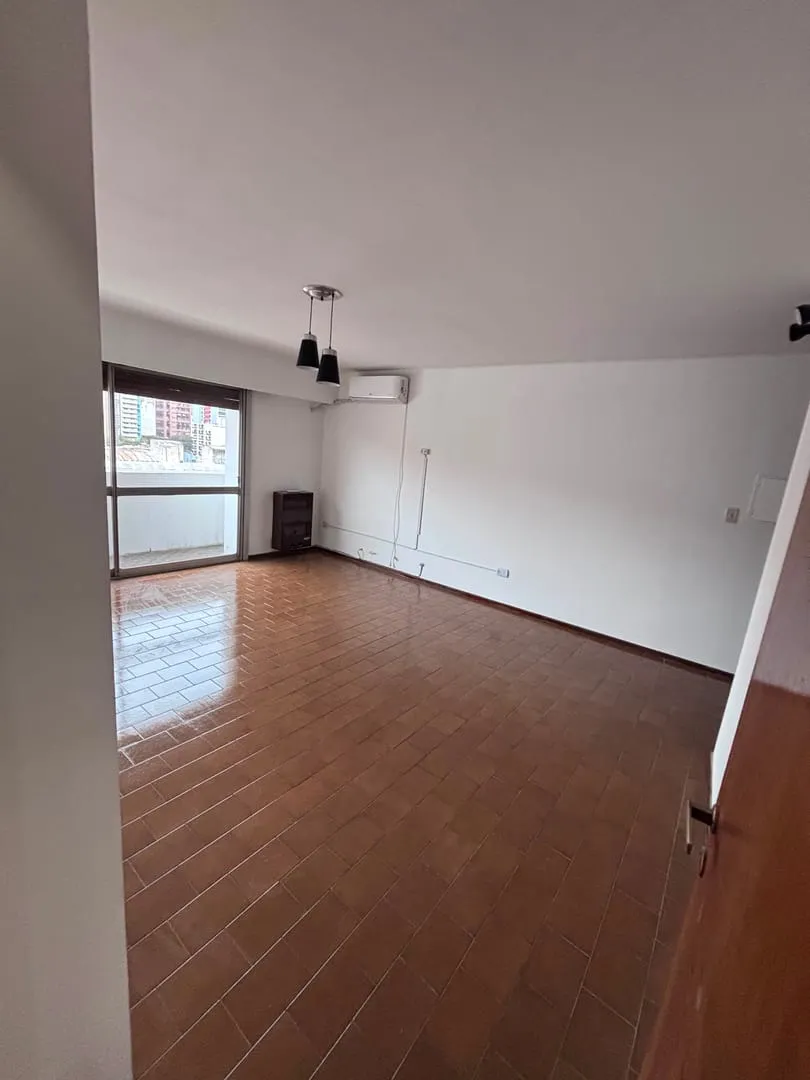 Alquiler de departamento de 2 dormitorios- Centro- Cordoba