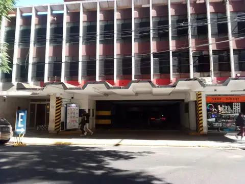 Cochera en Venta en Balvanera, CABA