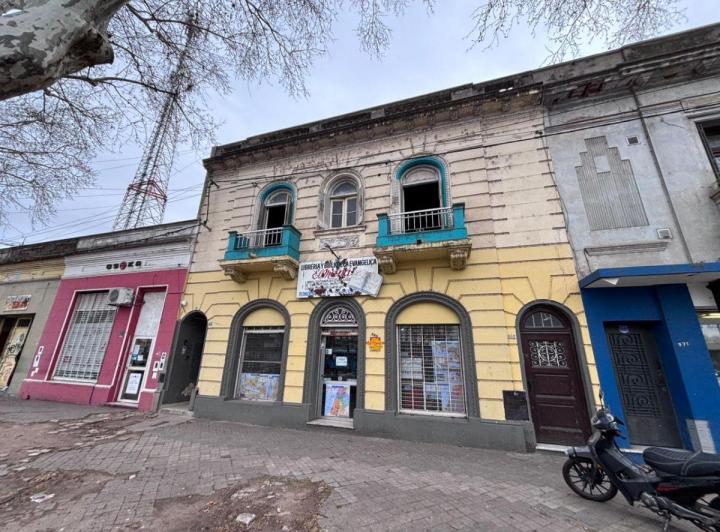 Local comercial · 95m² · 5 Ambientes