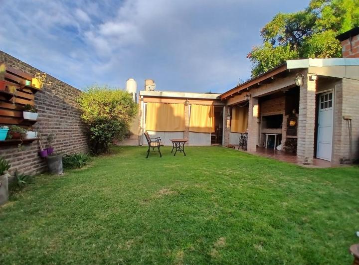 Casa · 250m² · 4 Ambientes