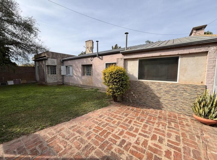 Casa · 550m² · 3 Dormitorios · 1 Cochera