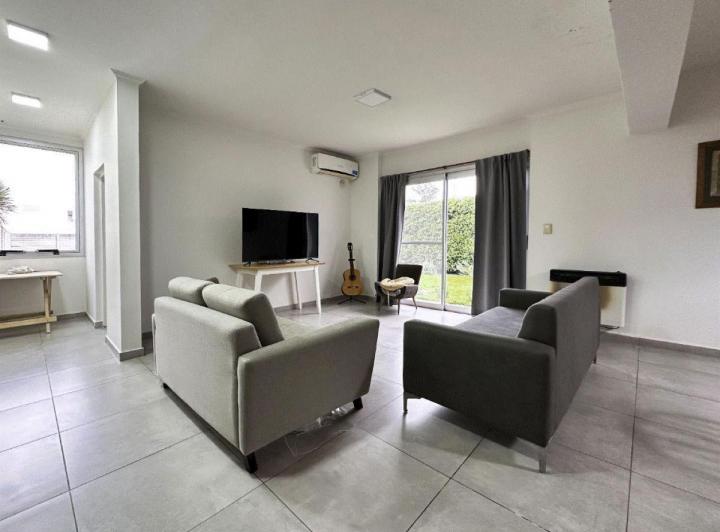 Casa · 117m² · 4 Ambientes · 1 Cochera