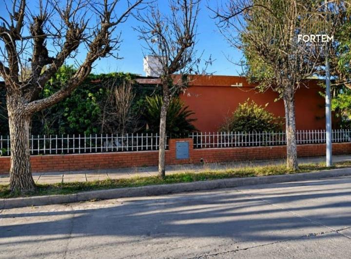 Casa · 119m² · 7 Ambientes · 1 Cochera