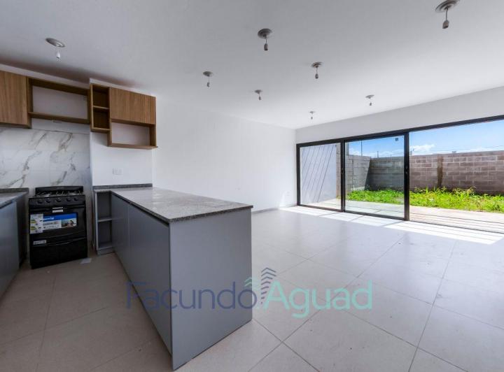 Casa · 125m² · 4 Ambientes · 1 Cochera