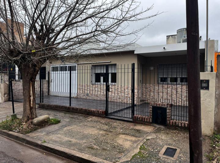 Casa · 133m² · 4 Ambientes · 1 Cochera
