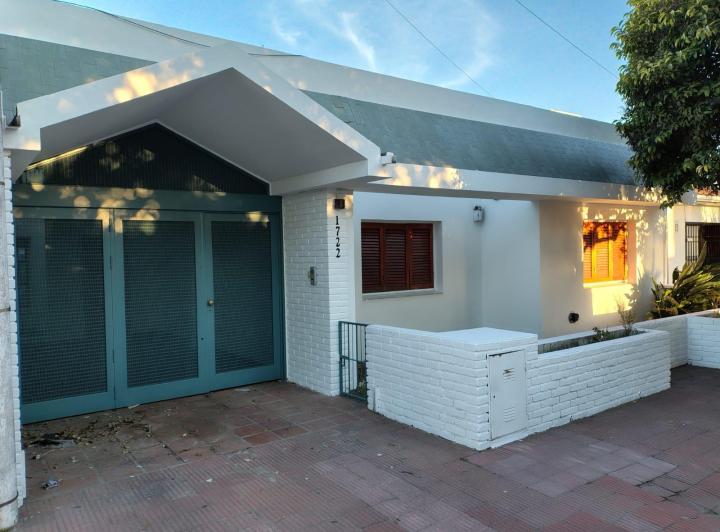 Casa · 180m² · 3 Dormitorios · 1 Cochera