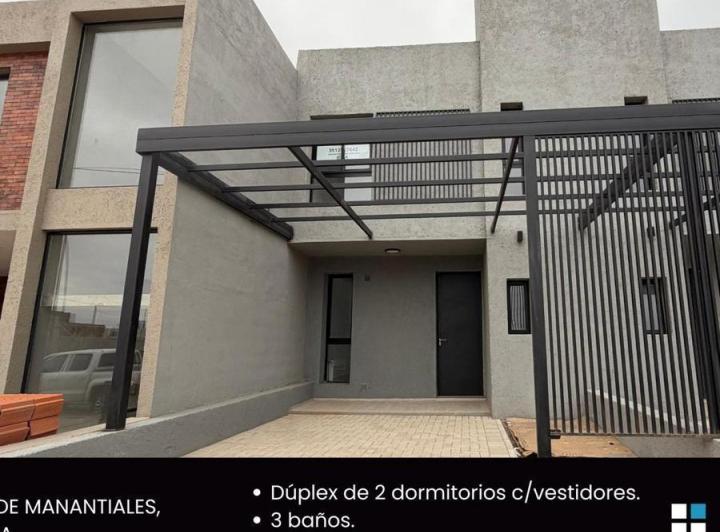 Casa · 115m² · 5 Ambientes · 1 Cochera