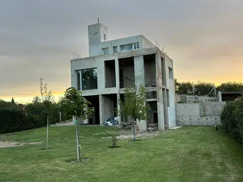 Casa en Venta en Juana Koslay, Juan Martín de Pueyrredón