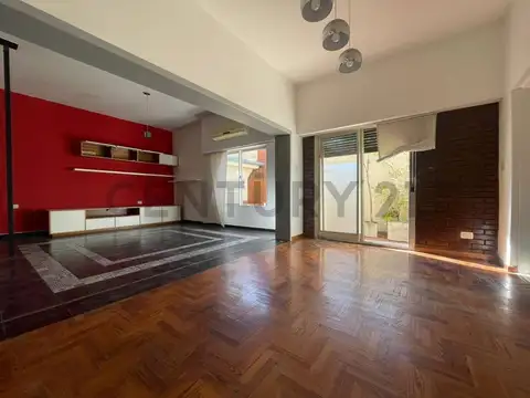 Casa en Venta en Villa Pueyrredon, Capital Federal
