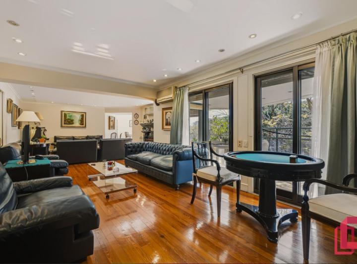 Departamento · 342m² · 7 Ambientes · 2 Cocheras