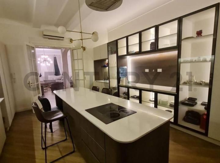Departamento · 215m² · 6 Ambientes