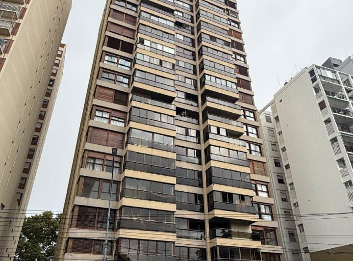 Departamento · 140m² · 4 Ambientes · 1 Cochera