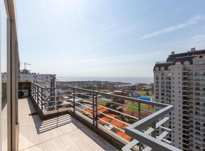 Departamento · 180m² · 5 Ambientes · 1 Cochera