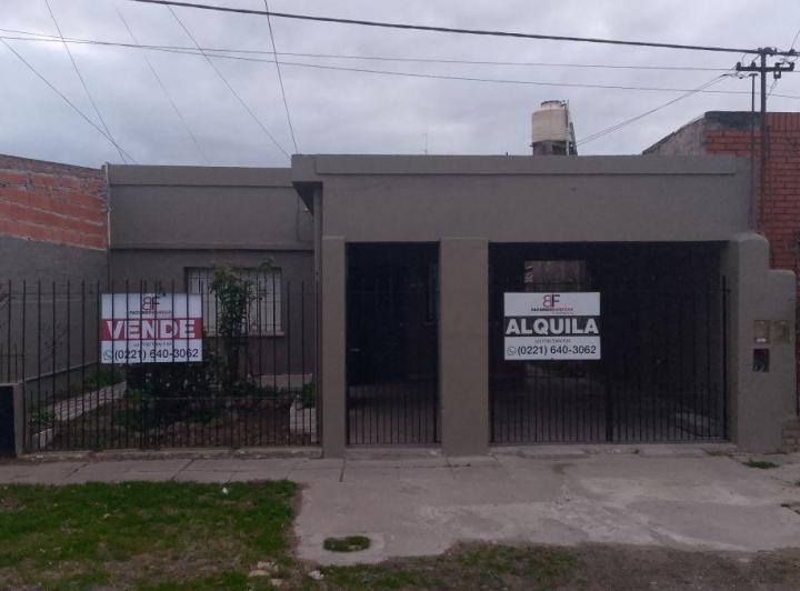 Casa · 90m² · 5 Ambientes · 1 Cochera
