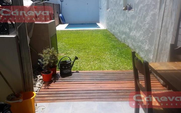 Casa · 103m² · 4 Ambientes · 1 Cochera