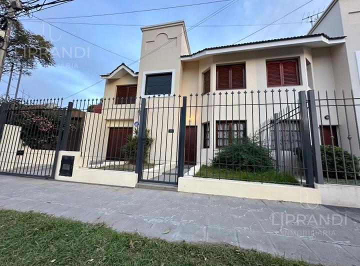 Casa · 148m² · 4 Ambientes · 1 Cochera