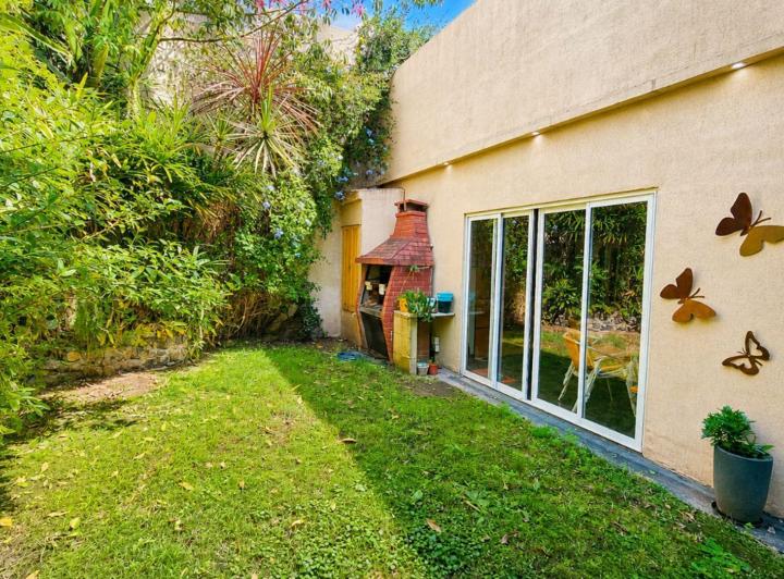 Casa · 160m² · 4 Ambientes · 1 Cochera
