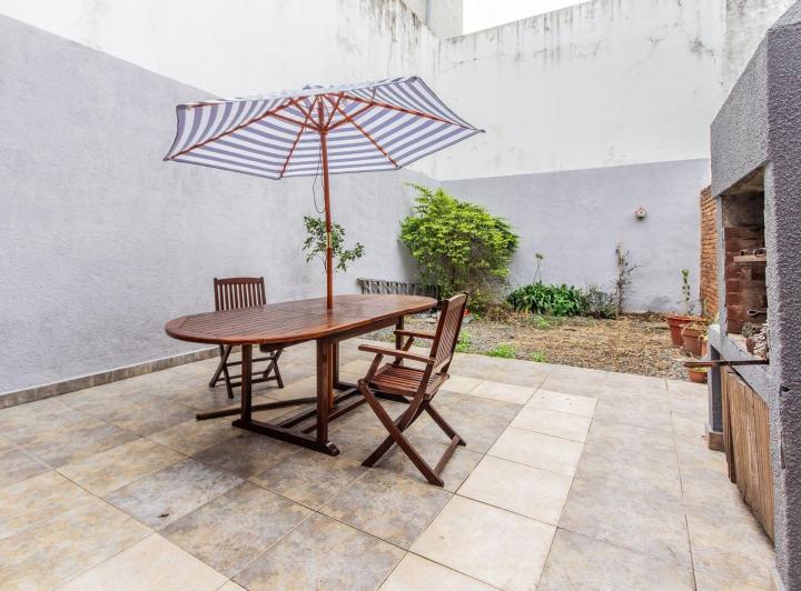 Casa · 190m² · 4 Ambientes · 1 Cochera