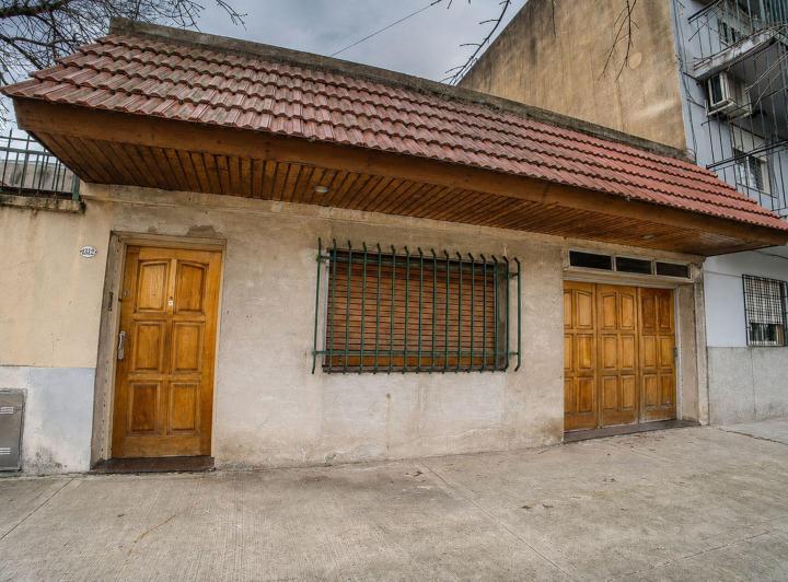 Casa · 130m² · 4 Ambientes · 2 Cocheras