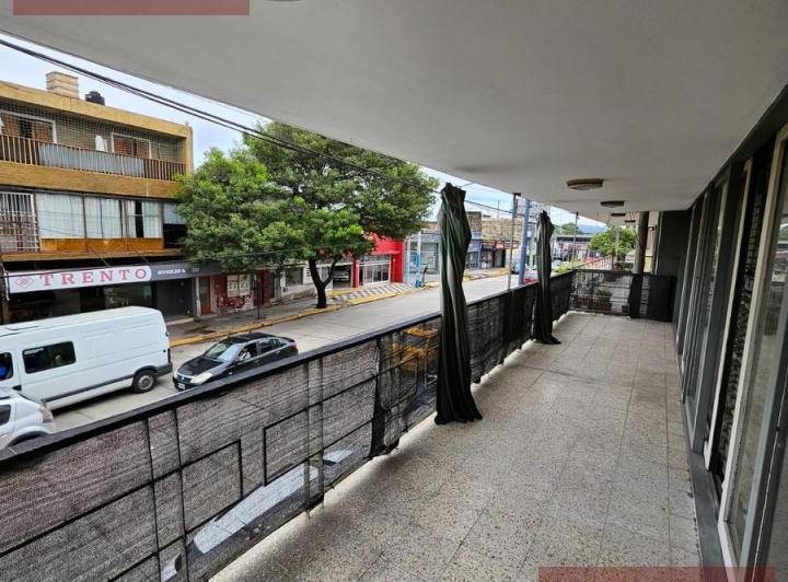 Departamento · 76m² · 6 Ambientes
